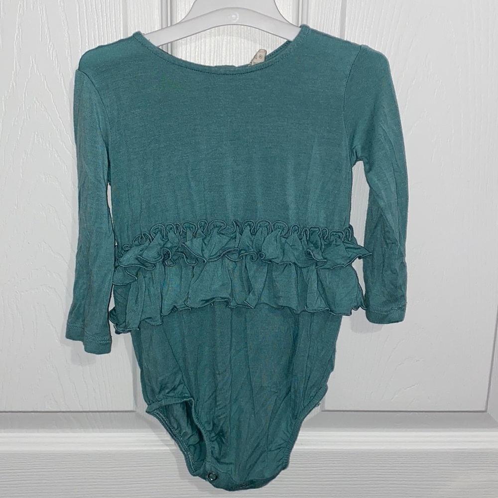 Kate Quinn top